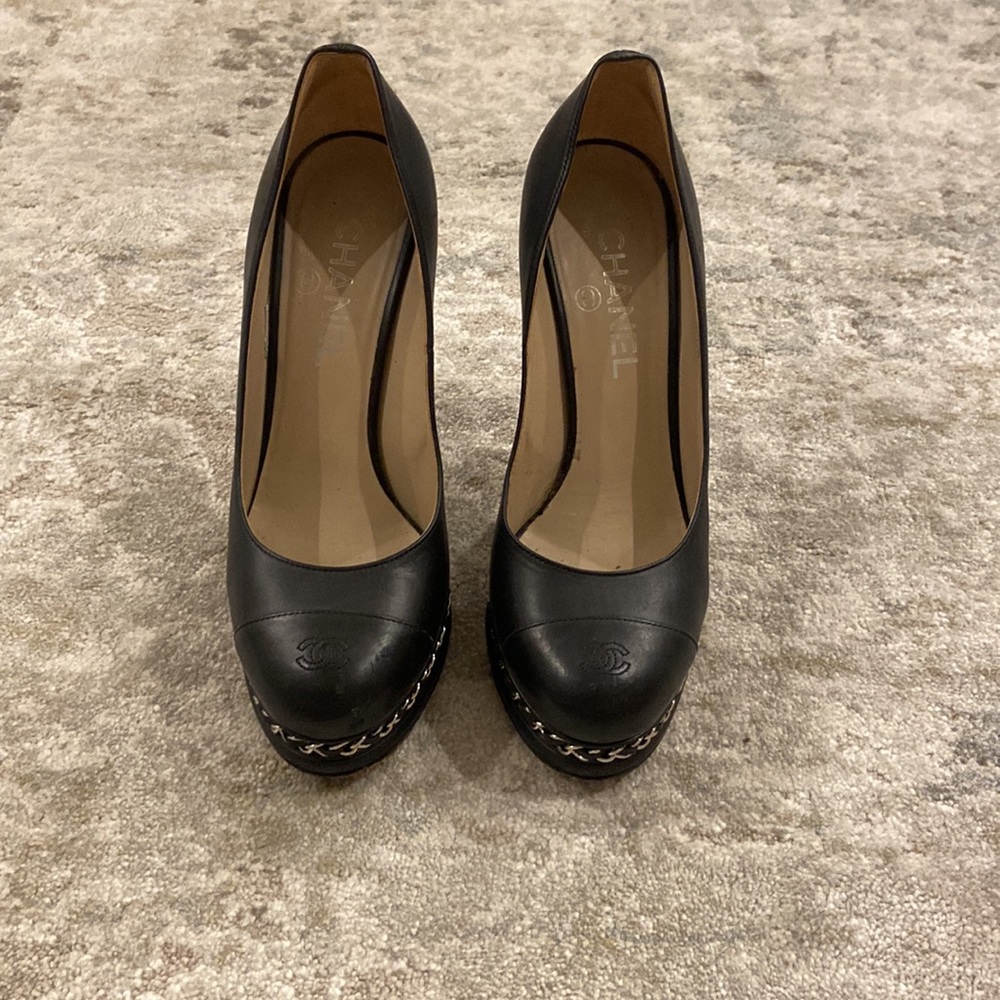 Chanel pumps - Picture 2 of 6